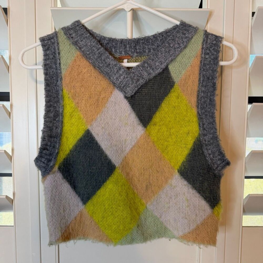 Free People Quinn Multicolor Diamond Shape Sweater Vest Sz XS Preppy Comfy Boho